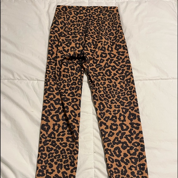 Beach Riot cheetah print leggings - Picture 3 of 4